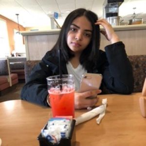 Meet your Posher, Kelly